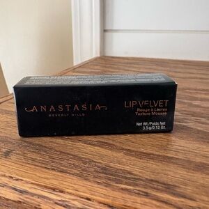 Anastasia Beverly Hills Lip Velvet in Softy